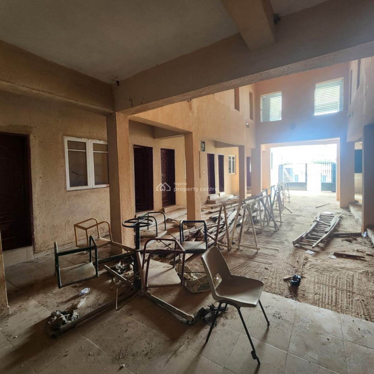 New 17 Classroom Building, Odo Ona Kekere, Ibadan, Oyo, School for Sale