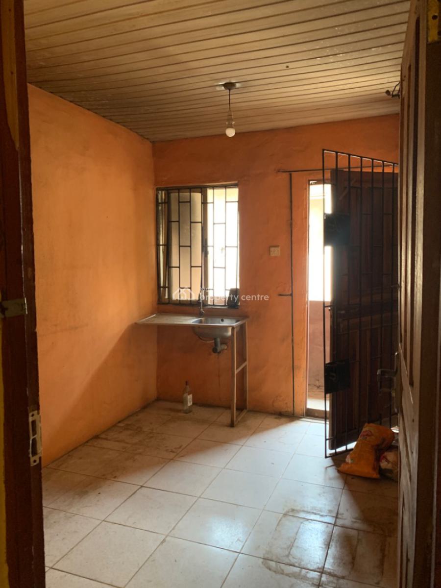 Spacious Mini Flat, Olowora, Magodo, Lagos, Mini Flat (room and Parlour) for Rent