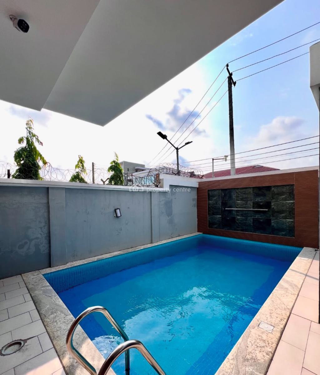 Fully Serviced  2 Bedroom Apartments with Elevator, Swimming Pool, Gym, Lekki Phase 1, Lekki, Lagos, Flat / Apartment for Sale