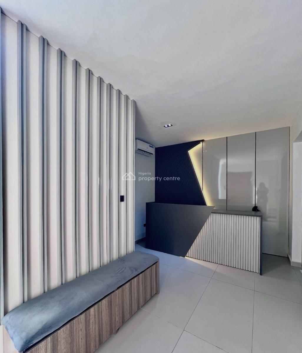 Fully Serviced  2 Bedroom Apartments with Elevator, Swimming Pool, Gym, Lekki Phase 1, Lekki, Lagos, Flat / Apartment for Sale