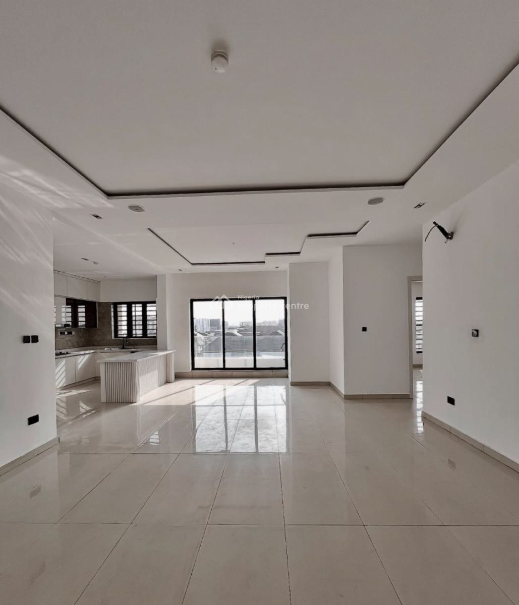 Fully Serviced  2 Bedroom Apartments with Elevator, Swimming Pool, Gym, Lekki Phase 1, Lekki, Lagos, Flat / Apartment for Sale