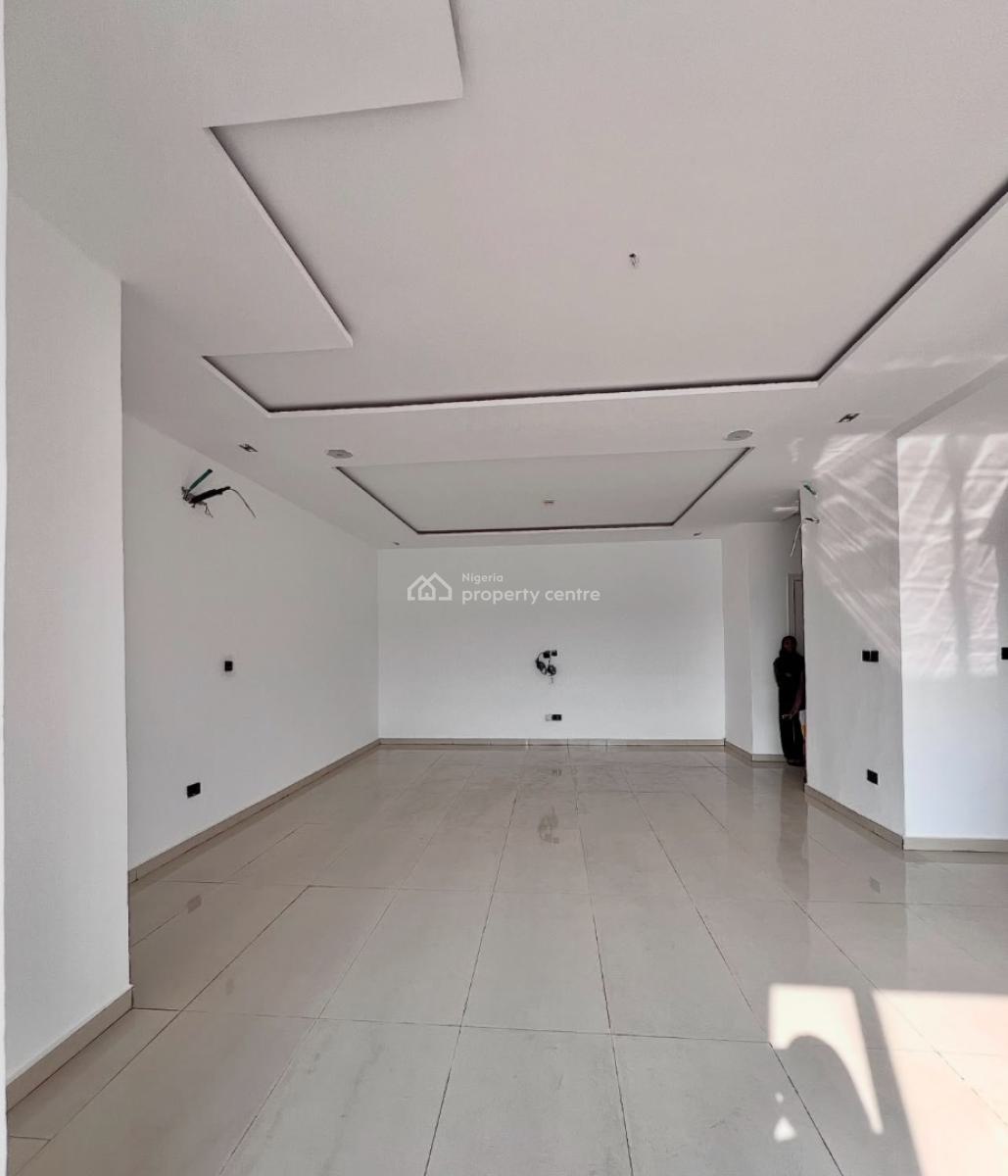 Fully Serviced  2 Bedroom Apartments with Elevator, Swimming Pool, Gym, Lekki Phase 1, Lekki, Lagos, Flat / Apartment for Sale