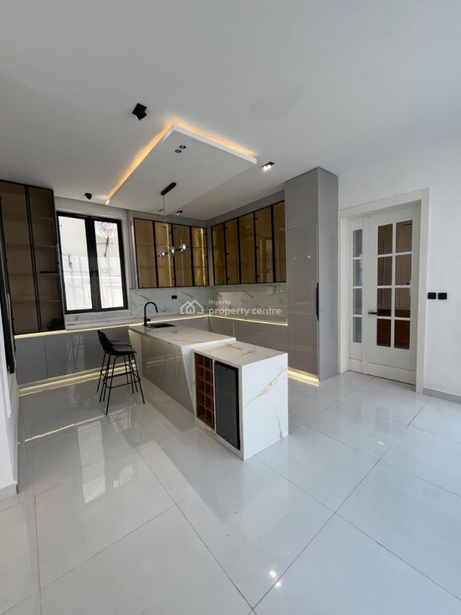 5 Bedroom Fully Detached Duplex with Bq and Swimming Pool, Chevron Drive, Lekki Expressway, Lekki, Lagos, Detached Duplex for Sale