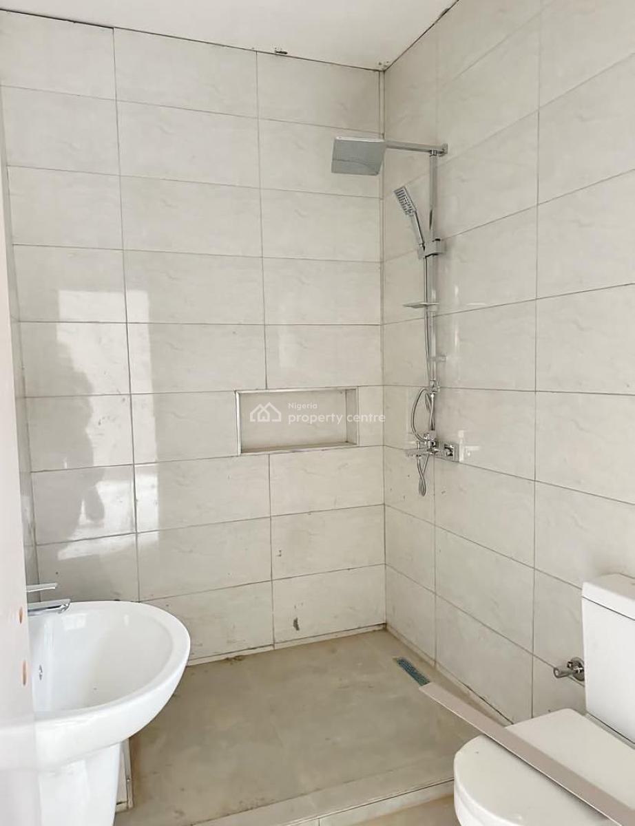 6 Bedrooms Semi Detached Duplex with a Bq, Durumi, Abuja, Semi-detached Duplex for Rent