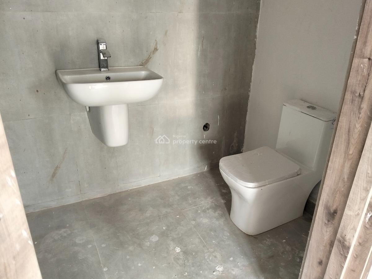 Luxury & Serviced 2 Bedroom Flat, Lekki Phase 1, Lekki, Lagos, Flat / Apartment for Rent