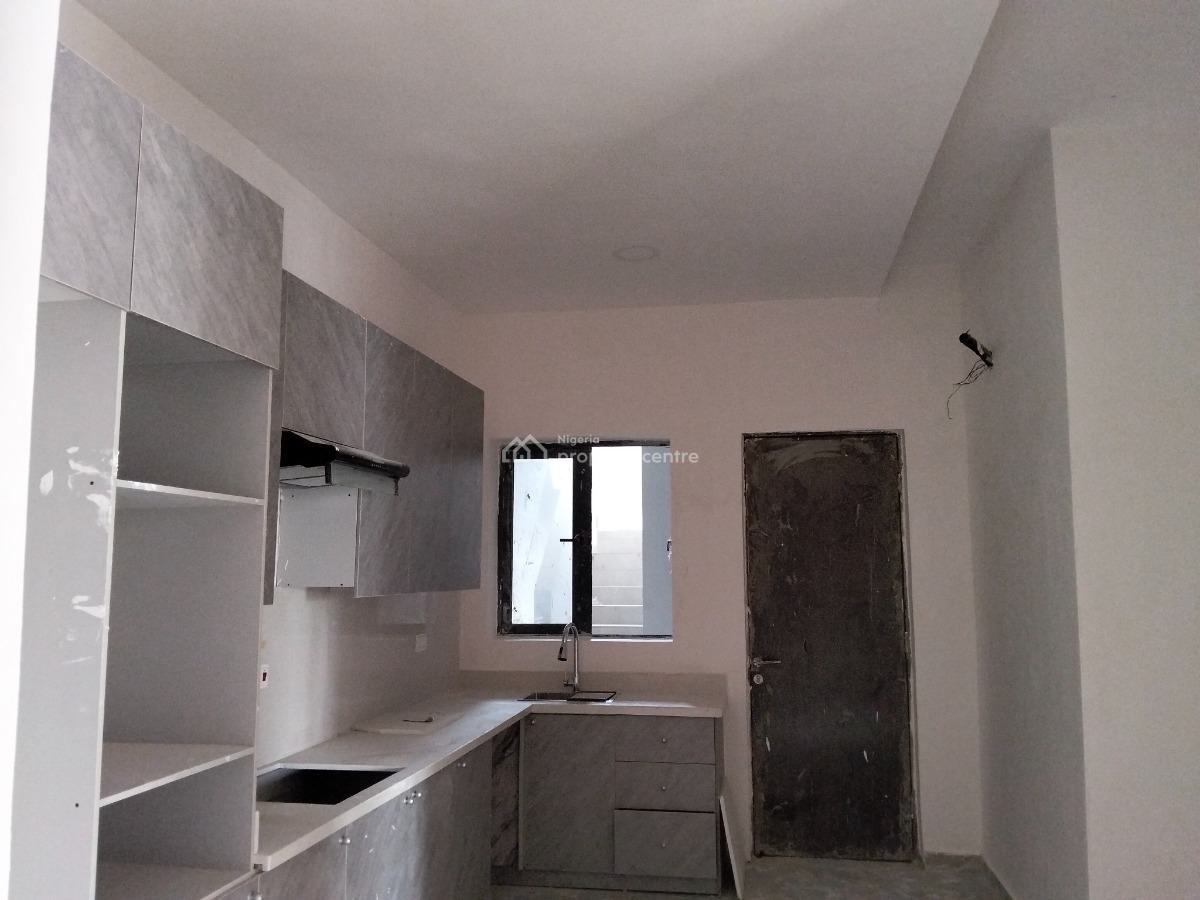 Luxury & Serviced 2 Bedroom Flat, Lekki Phase 1, Lekki, Lagos, Flat / Apartment for Rent