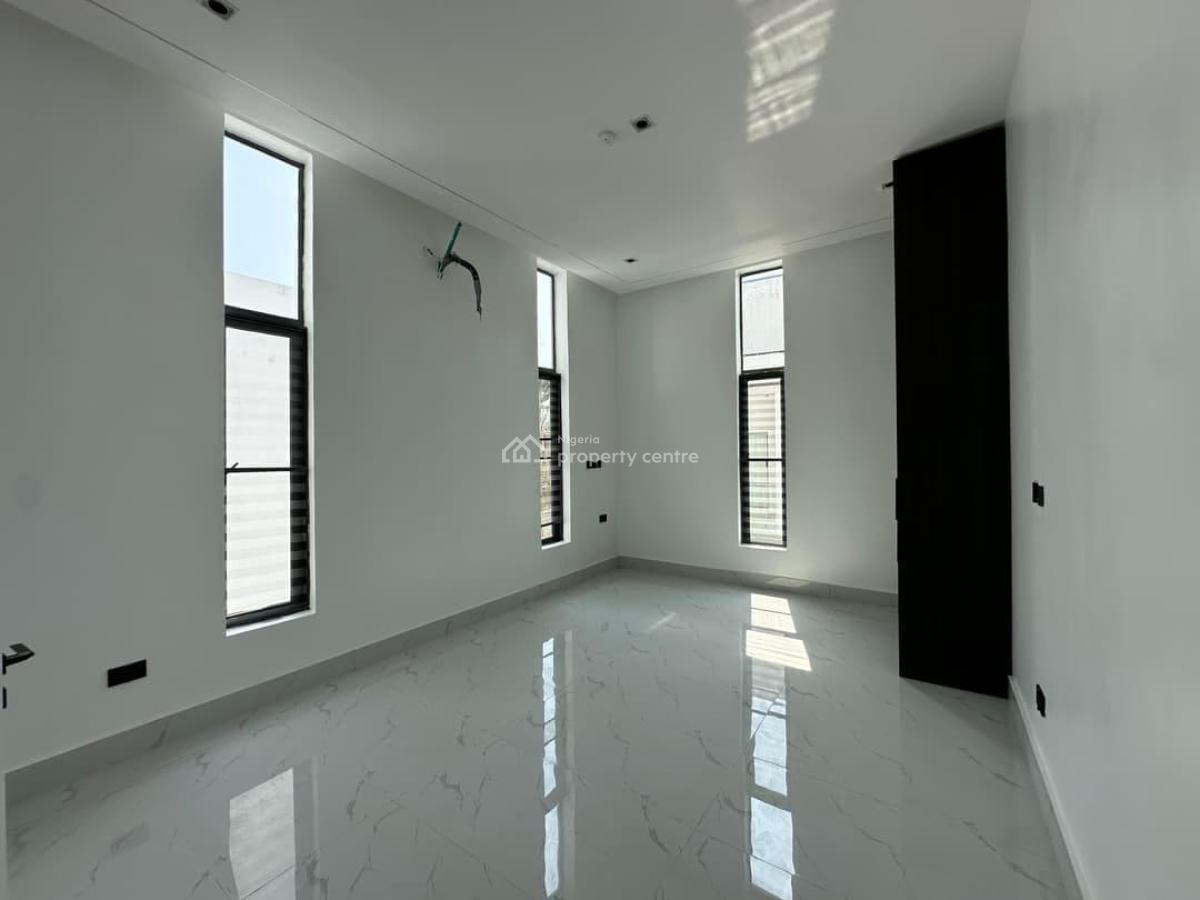 5 Bedroom Fully Detached House, Ikota, Lekki, Lagos, Detached Duplex for Sale
