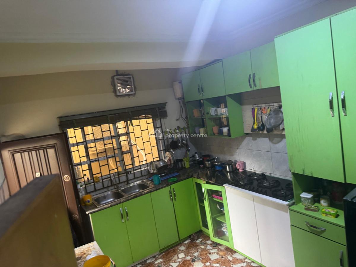 a Spacious & Neatly Used 4 Bedroom Semi Detached Duplex with 2 Rooms Bq, Oba Adeyinka Oyekan Estate, Hakeem Dickson, Lekki Phase 1, Lekki, Lagos, House for Sale