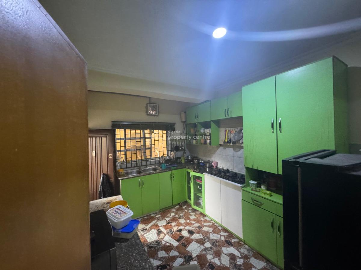 a Spacious & Neatly Used 4 Bedroom Semi Detached Duplex with 2 Rooms Bq, Oba Adeyinka Oyekan Estate, Hakeem Dickson, Lekki Phase 1, Lekki, Lagos, House for Sale