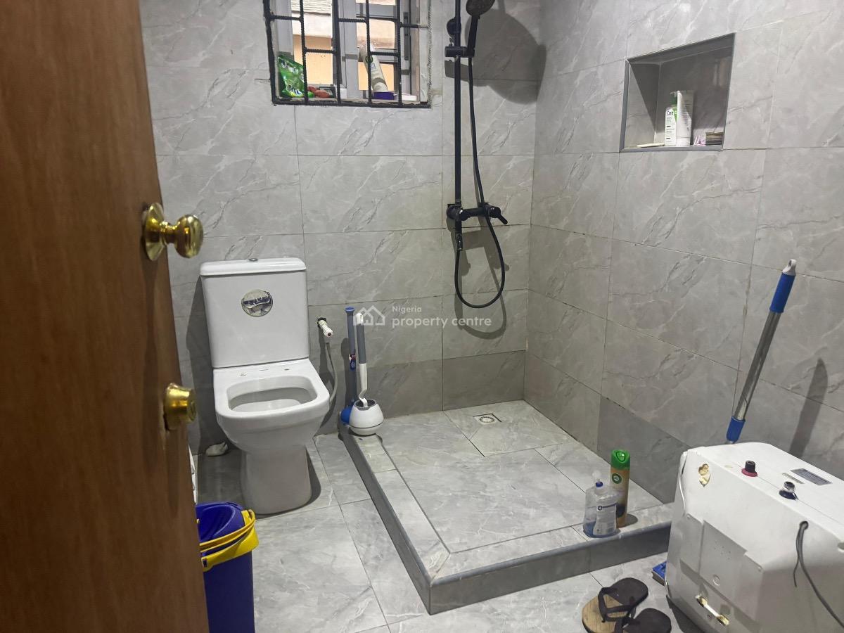 a Spacious & Neatly Used 4 Bedroom Semi Detached Duplex with 2 Room Bq, Oba Adeyinka Oyekan Estate, Hakeem Dickson, Lekki Phase 1, Lekki, Lagos, House for Sale