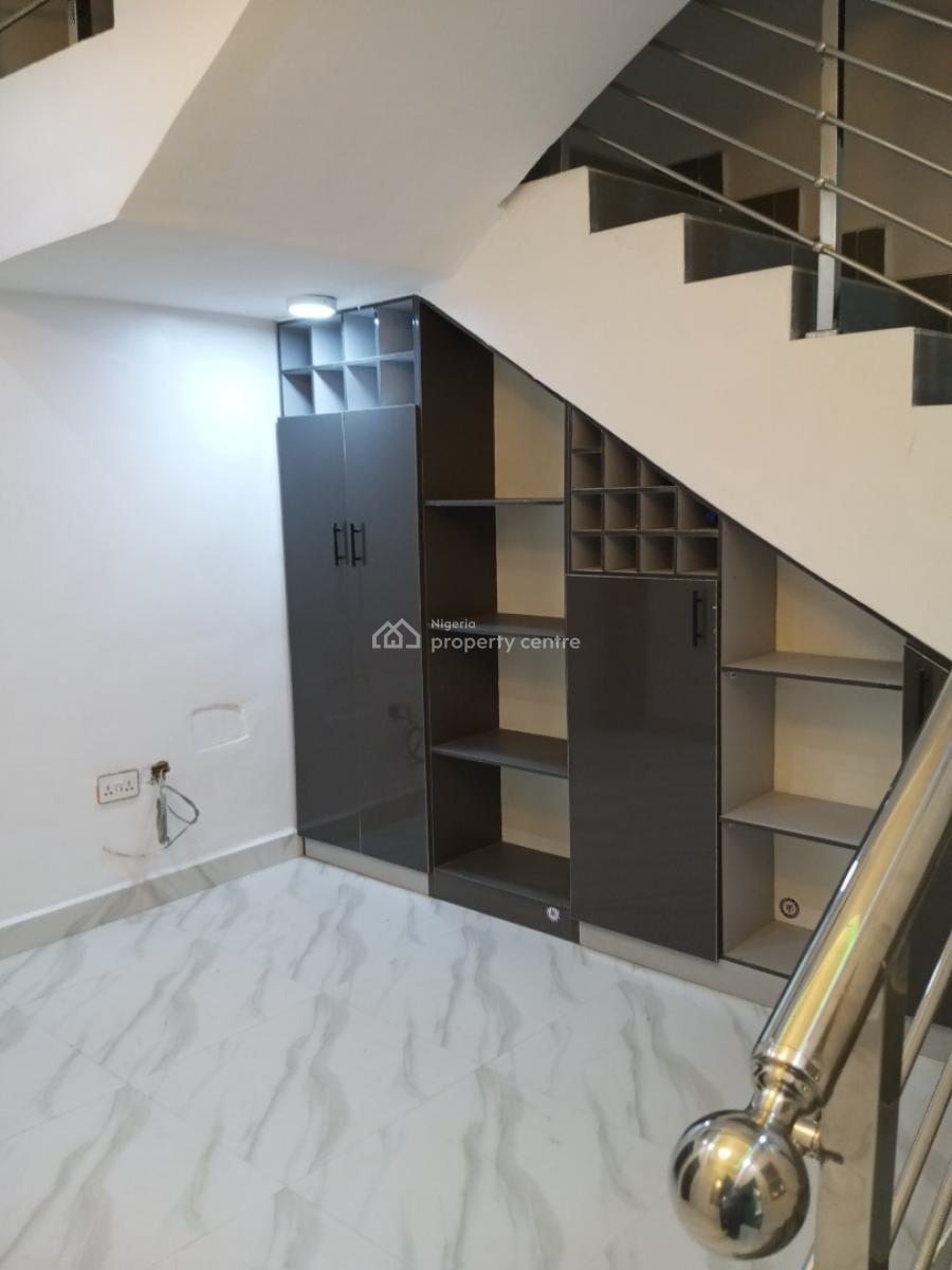 4 Bedroom Terraced Duplex, Olorunibe Street, Wemabod Estate, Adeniyi Jones, Ikeja, Lagos, Flat / Apartment for Sale