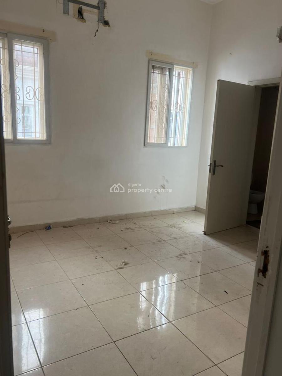 Single Room Upstairs Available, Bera Estate, Lekki, Lagos, Flat / Apartment for Rent