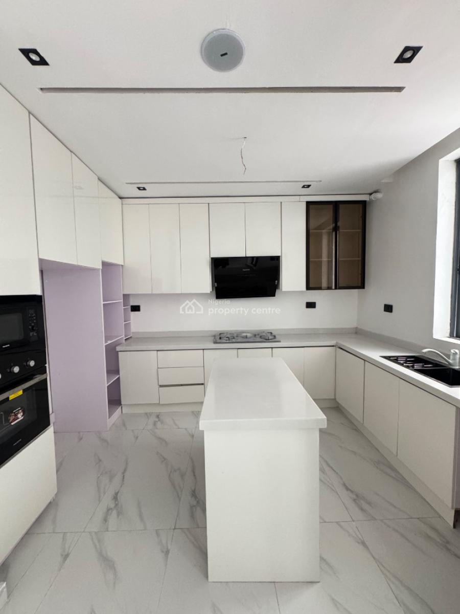 Brand New Two (2) Bedroom Apartment with Pool, Gym and Elevator, Lekki Phase 1, Lekki, Lagos, Flat / Apartment for Rent