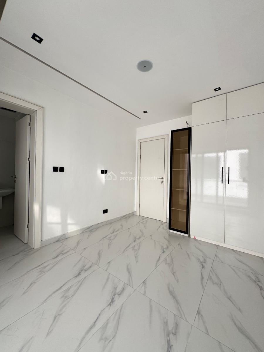 Brand New Two (2) Bedroom Apartment with Pool, Gym and Elevator, Lekki Phase 1, Lekki, Lagos, Flat / Apartment for Rent