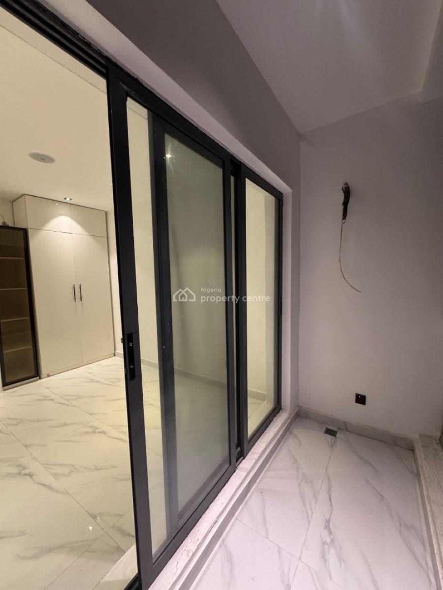 Full Automated Two (2) Bed Apartment with Pool, Gym and Elevator, Lekki Phase 1, Lekki, Lagos, Flat / Apartment for Rent