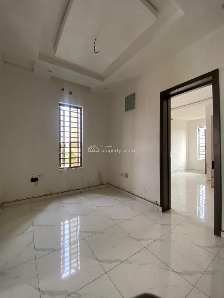 Capacious 4 Bedroom Terrace with  Bq. Corner Piece, Ogombo, Ajah, Lagos, Terraced Duplex for Sale