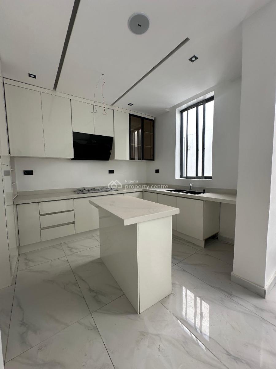 Beautifully Built 2bedroom Apartment with Swimming Pool,gym&elevator, Lekki Phase 1, Lekki, Lagos, Flat / Apartment for Sale