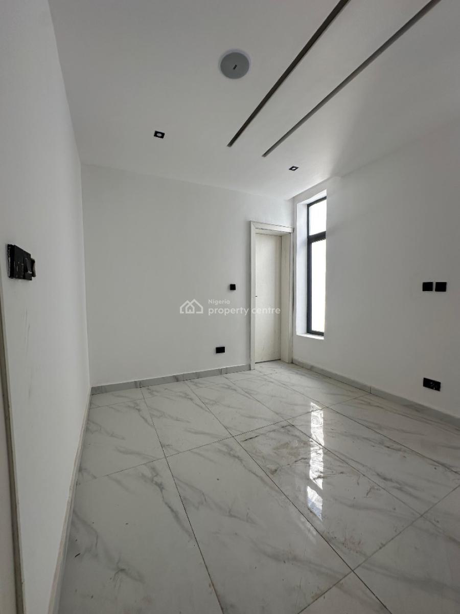 Beautifully Built 2bedroom Apartment with Swimming Pool,gym&elevator, Lekki Phase 1, Lekki, Lagos, Flat / Apartment for Sale