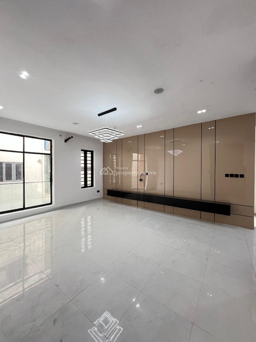 Fully Furnished 2 Bedroom Apartment Bedroom in a Serene Environment, Ologolo, Lekki, Lagos, Flat / Apartment for Sale