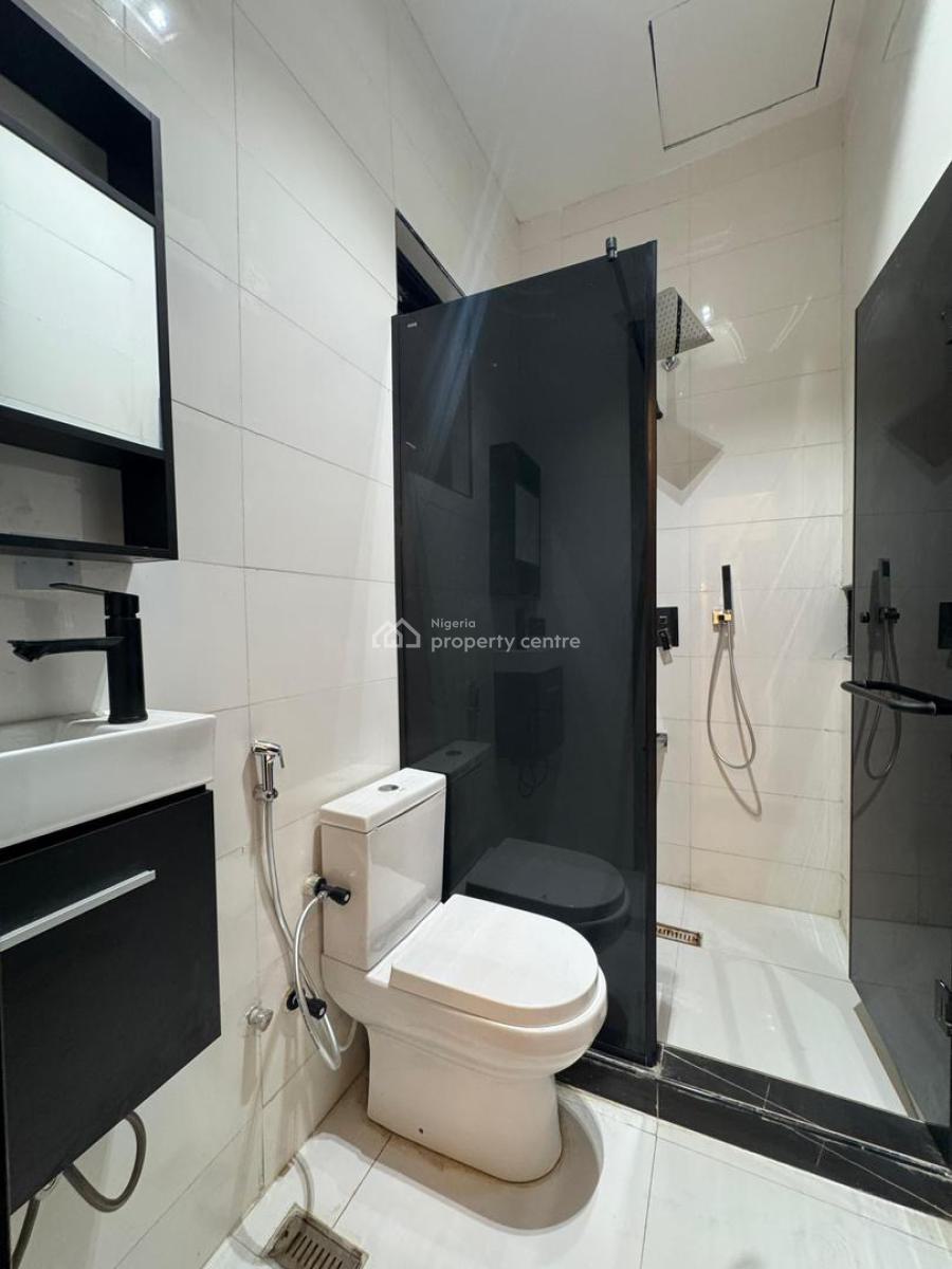 Magnificent 5  Beds with a Private Pool, Chevron, Lekki, Lagos, Detached Duplex for Sale