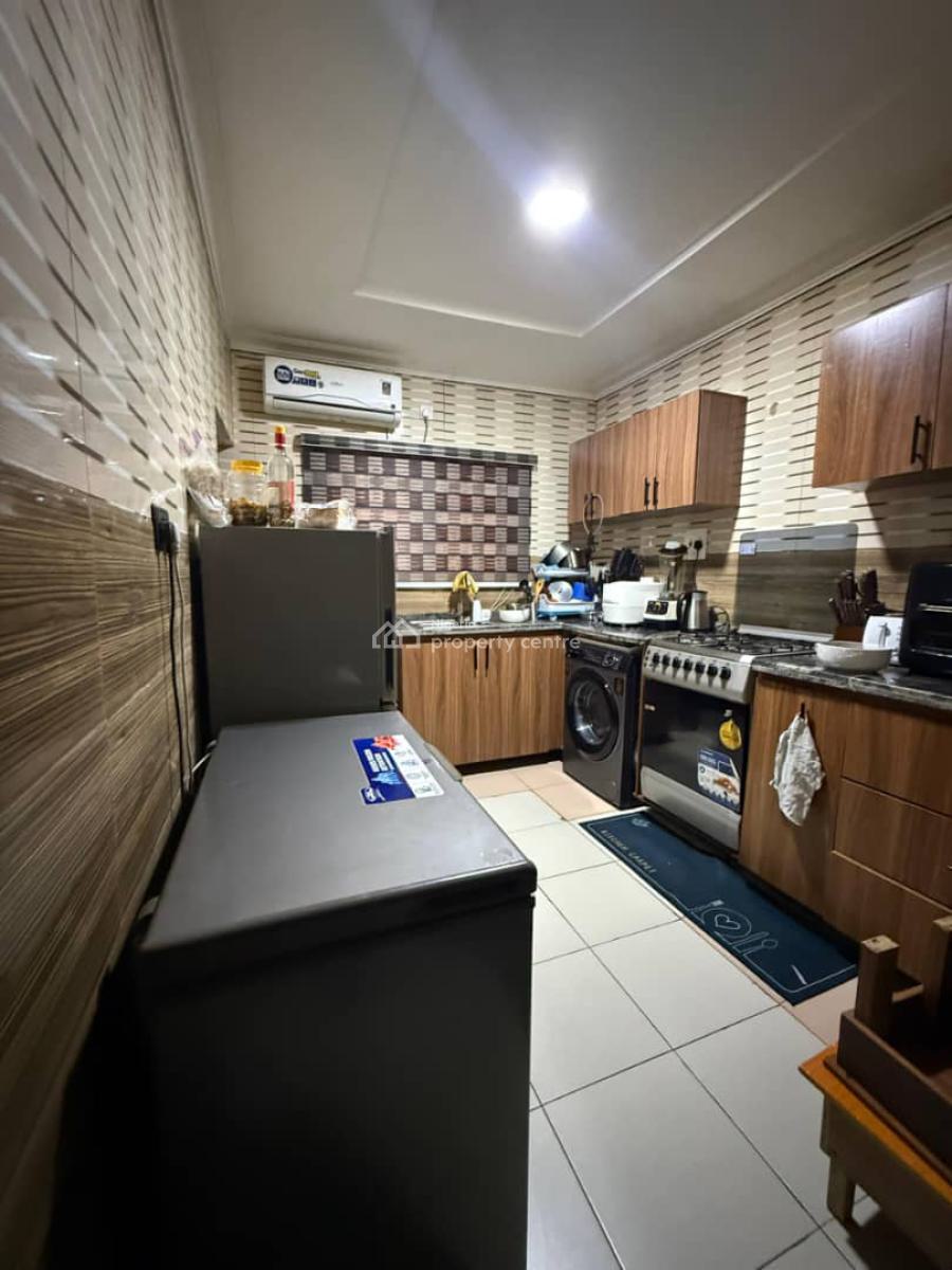 Modern and Spacious Furnished 3bedroom Apartment, Gra Phase 2, Magodo, Lagos, Flat / Apartment for Sale