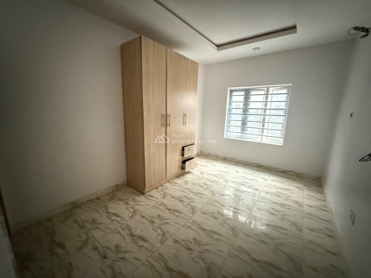 2 Bedroom Flat, Ogombo, Ajah, Lagos, Block of Flats for Sale