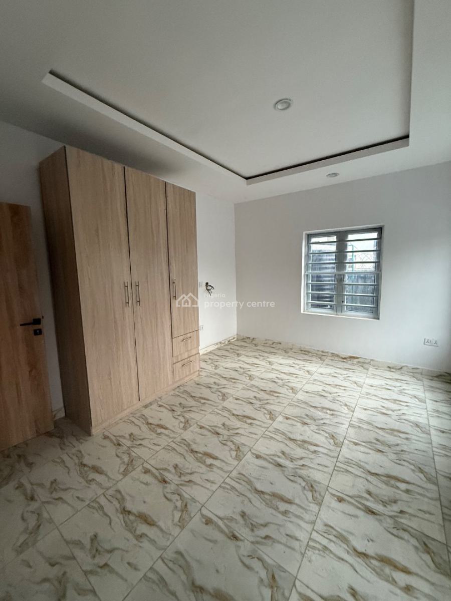 2 Bedroom Flat, Ogombo, Ajah, Lagos, Block of Flats for Sale