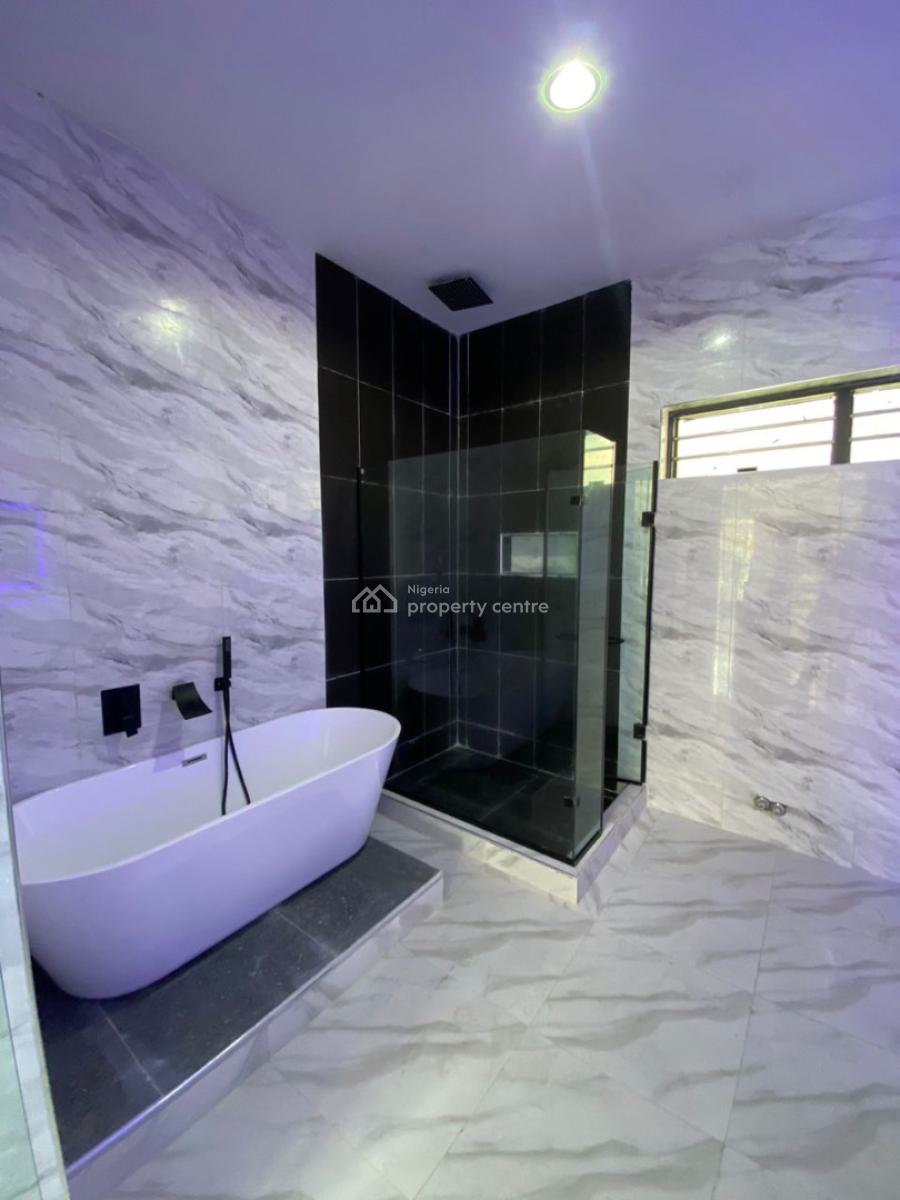 4 Bedroom, Osapa, Lekki, Lagos, Terraced Duplex for Sale