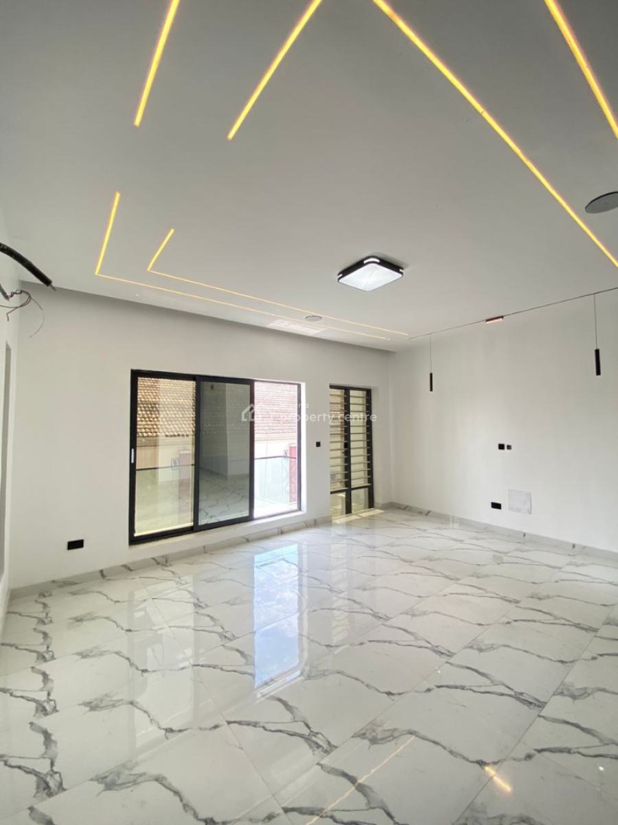 4 Bedroom, Osapa, Lekki, Lagos, Terraced Duplex for Sale