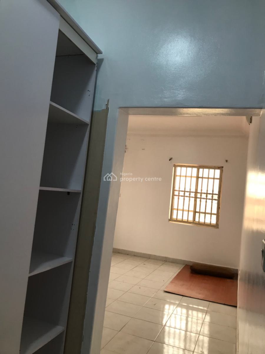 Newly Renovated 2 Bedroom Service Apartment @lekki Phase 1, Lekki Phase 1, Lekki, Lagos, Flat / Apartment for Rent