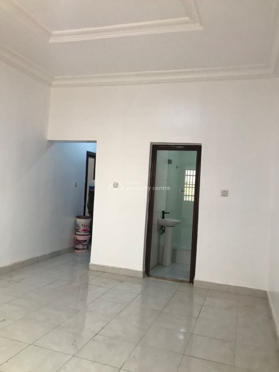 Newly Renovated 2 Bedroom Service Apartment @lekki Phase 1, Lekki Phase 1, Lekki, Lagos, Flat / Apartment for Rent