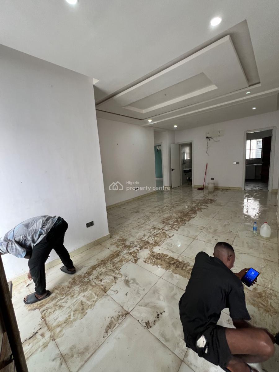 Modern 2-bedroom Flat with Swimming Pool, Gas Cooker, Heat Extractor,, Ologolo, Lekki, Lagos, Flat / Apartment for Rent