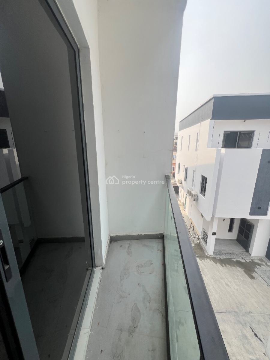 Modern 2-bedroom Flat with Swimming Pool, Gas Cooker, Heat Extractor,, Ologolo, Lekki, Lagos, Flat / Apartment for Rent