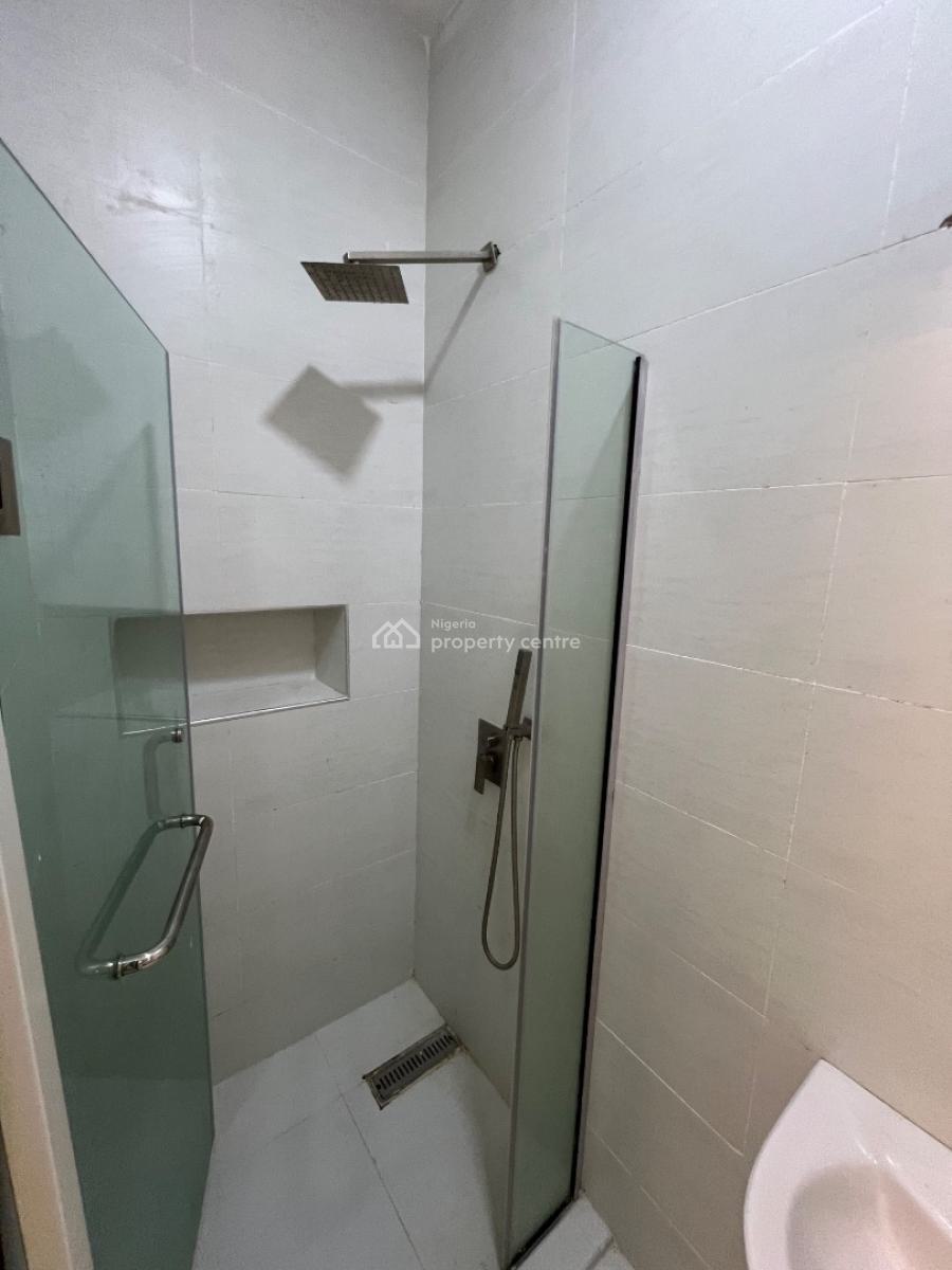 Modern 2-bedroom Flat with Swimming Pool, Gas Cooker, Heat Extractor,, Ologolo, Lekki, Lagos, Flat / Apartment for Rent