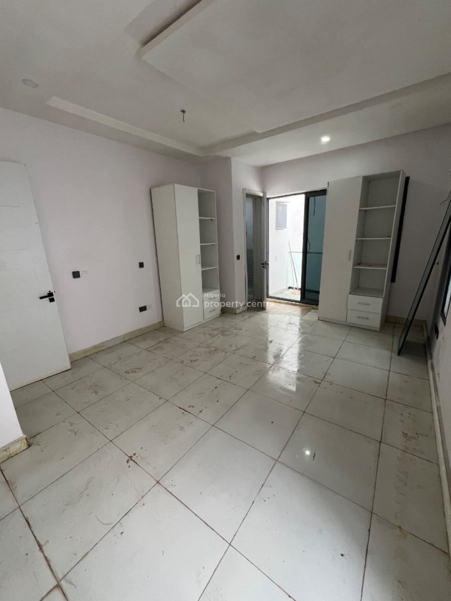 Modern 2-bedroom Flat with Swimming Pool, Gas Cooker, Heat Extractor,, Ologolo, Lekki, Lagos, Flat / Apartment for Rent
