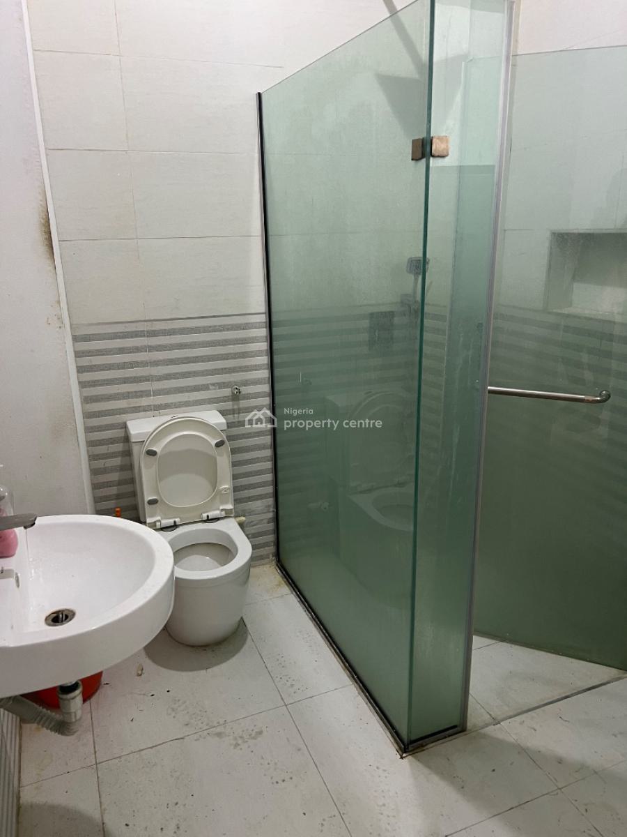 Modern 2-bedroom Flat with Swimming Pool, Gas Cooker, Heat Extractor,, Ologolo, Lekki, Lagos, Flat / Apartment for Rent