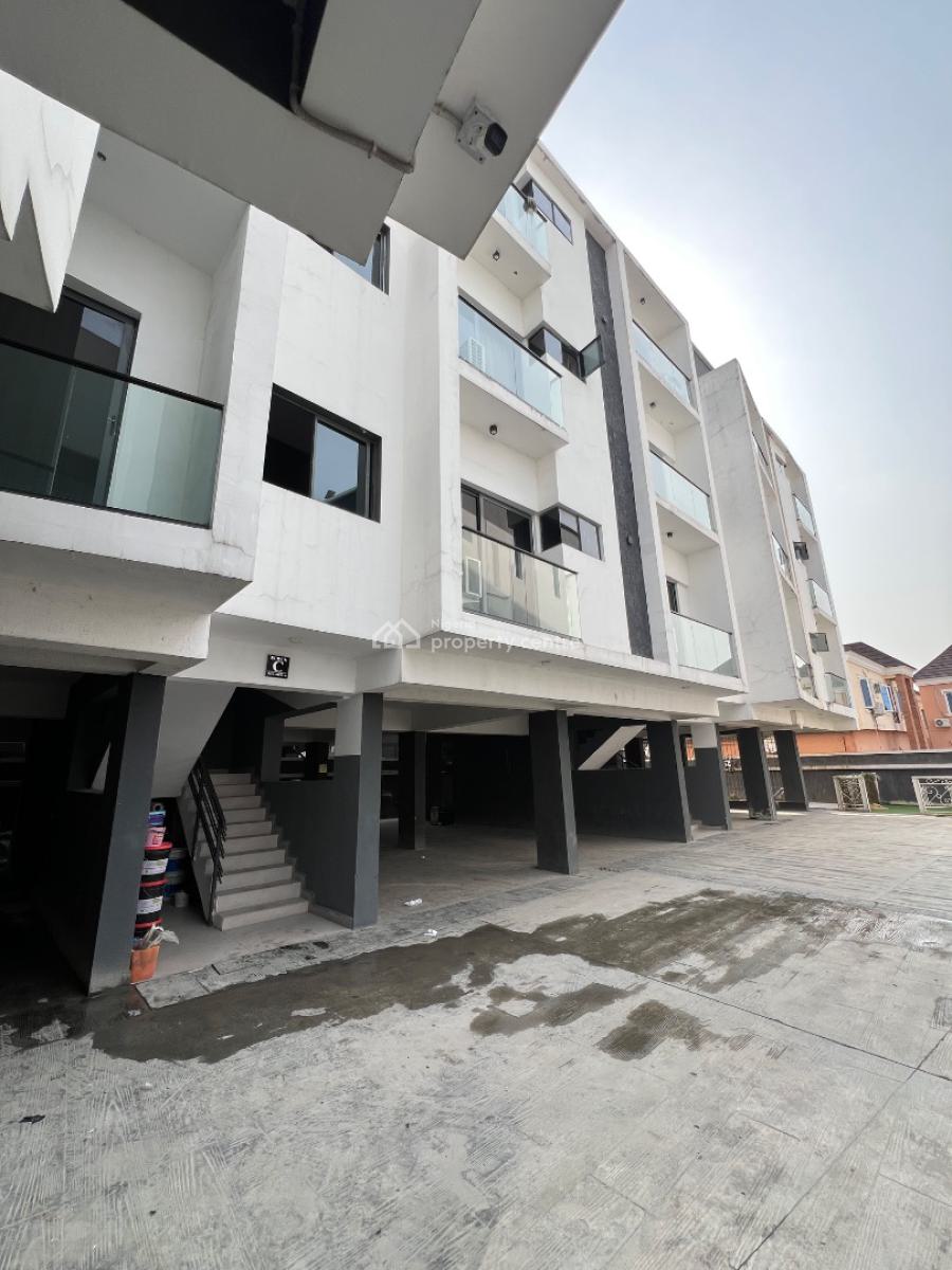 Modern 2-bedroom Flat with Swimming Pool, Gas Cooker, Heat Extractor,, Ologolo, Lekki, Lagos, Flat / Apartment for Rent