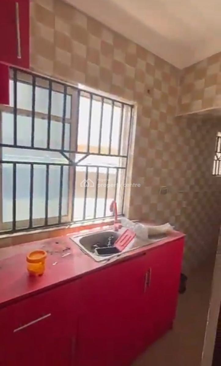 Well Maintained Mini Flat Bungalow with 2 Toilets { Video}, Thomas Estate, Ajah, Lagos, Mini Flat (room and Parlour) for Rent