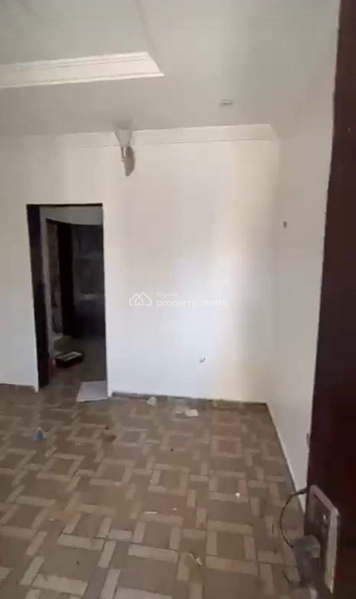 Well Maintained Mini Flat Bungalow with 2 Toilets { Video}, Thomas Estate, Ajah, Lagos, Mini Flat (room and Parlour) for Rent