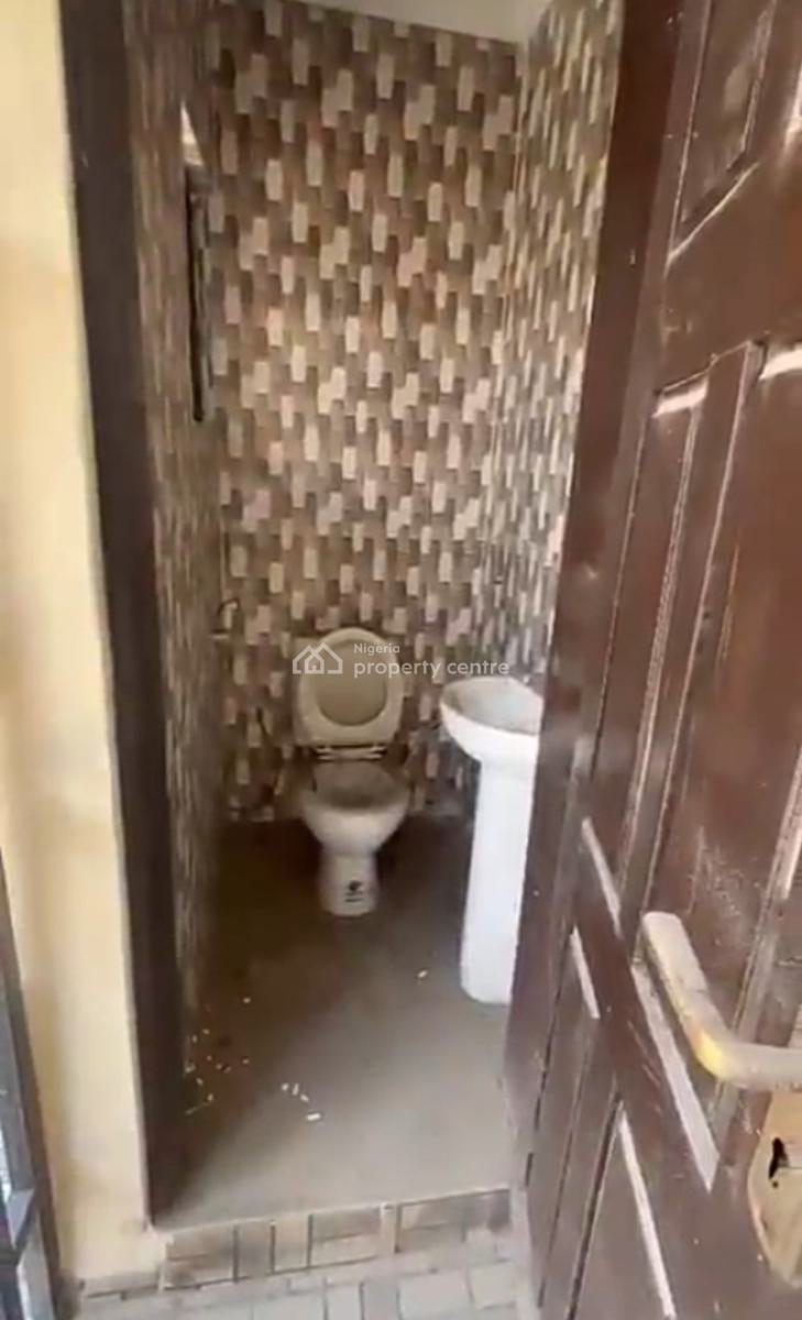 Well Maintained Mini Flat Bungalow with 2 Toilets { Video}, Thomas Estate, Ajah, Lagos, Mini Flat (room and Parlour) for Rent