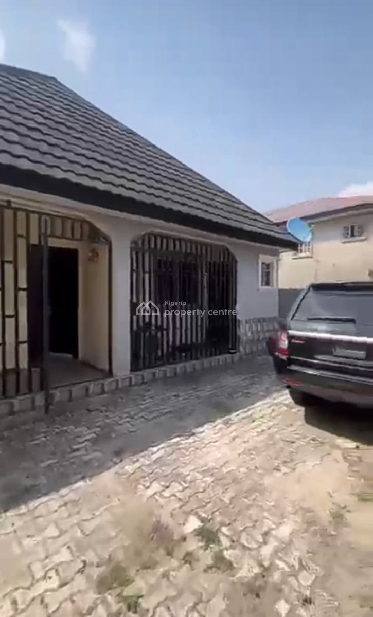 Well Maintained Mini Flat Bungalow with 2 Toilets { Video}, Thomas Estate, Ajah, Lagos, Mini Flat (room and Parlour) for Rent