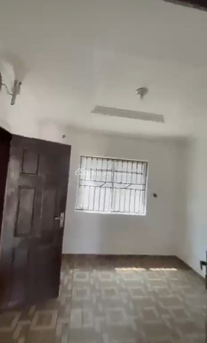 Well Maintained Mini Flat Bungalow with 2 Toilets { Video}, Thomas Estate, Ajah, Lagos, Mini Flat (room and Parlour) for Rent