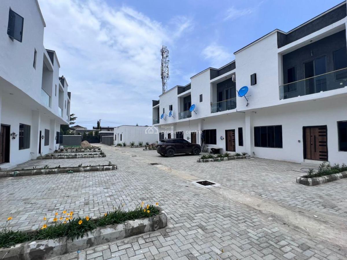 New Luxury Standard Ensuit 3 Bedrooms Terraced House with 1 Bedroom Bq, Ologolo, Lekki, Lagos, House for Sale