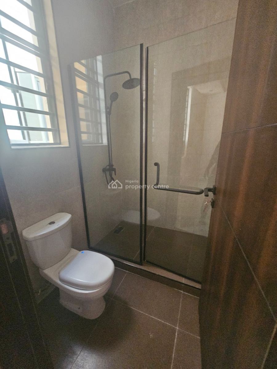 Tastefully Finished 3-bedroom Apartment with Bq, Lekki Phase 1, Lekki, Lagos, Flat / Apartment for Rent