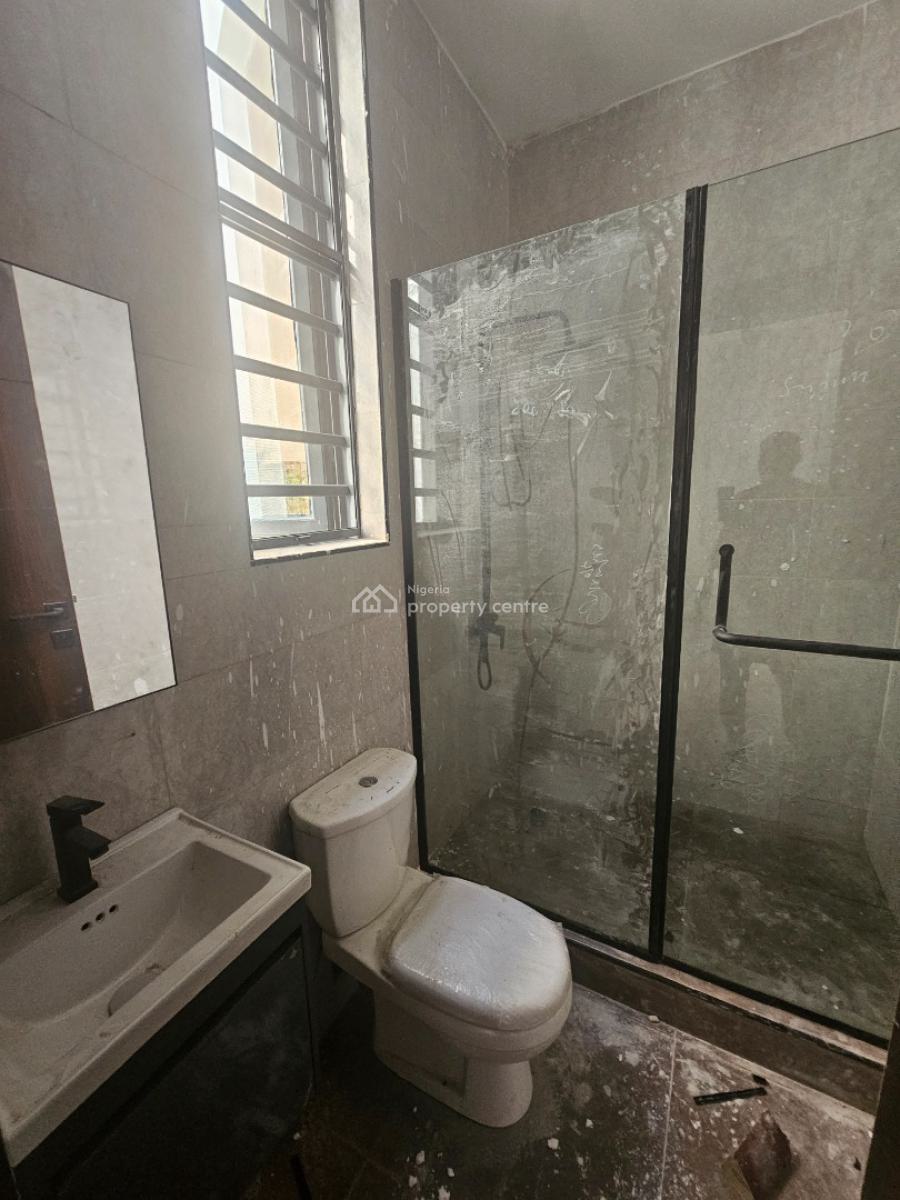 Tastefully Finished 3-bedroom Apartment with Bq, Lekki Phase 1, Lekki, Lagos, Flat / Apartment for Rent