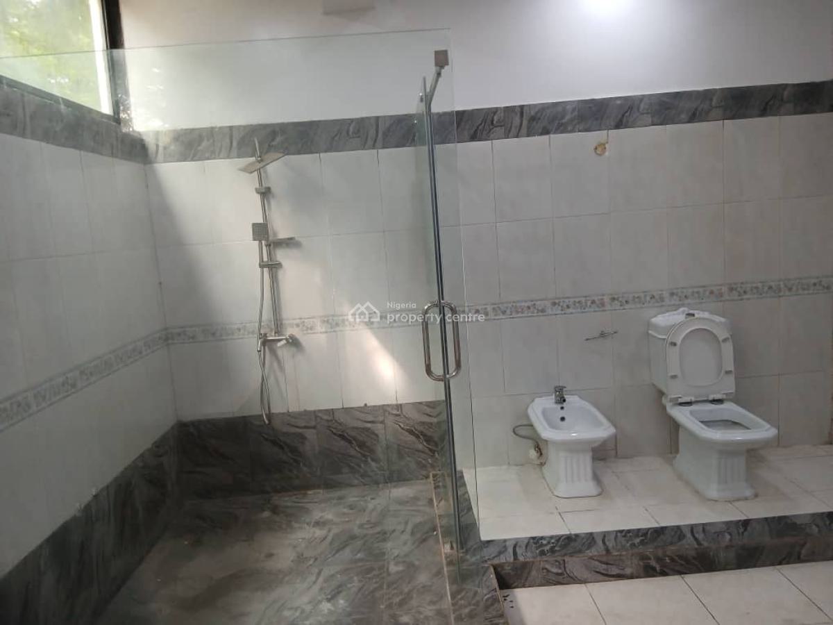 Massive 3bdroom Apt Upstairs, Eleganza Estate, By Omchevron Toll Gate, Eleganza Estate, Chevron Toll Gate, Lekki, Lagos, Flat / Apartment for Rent