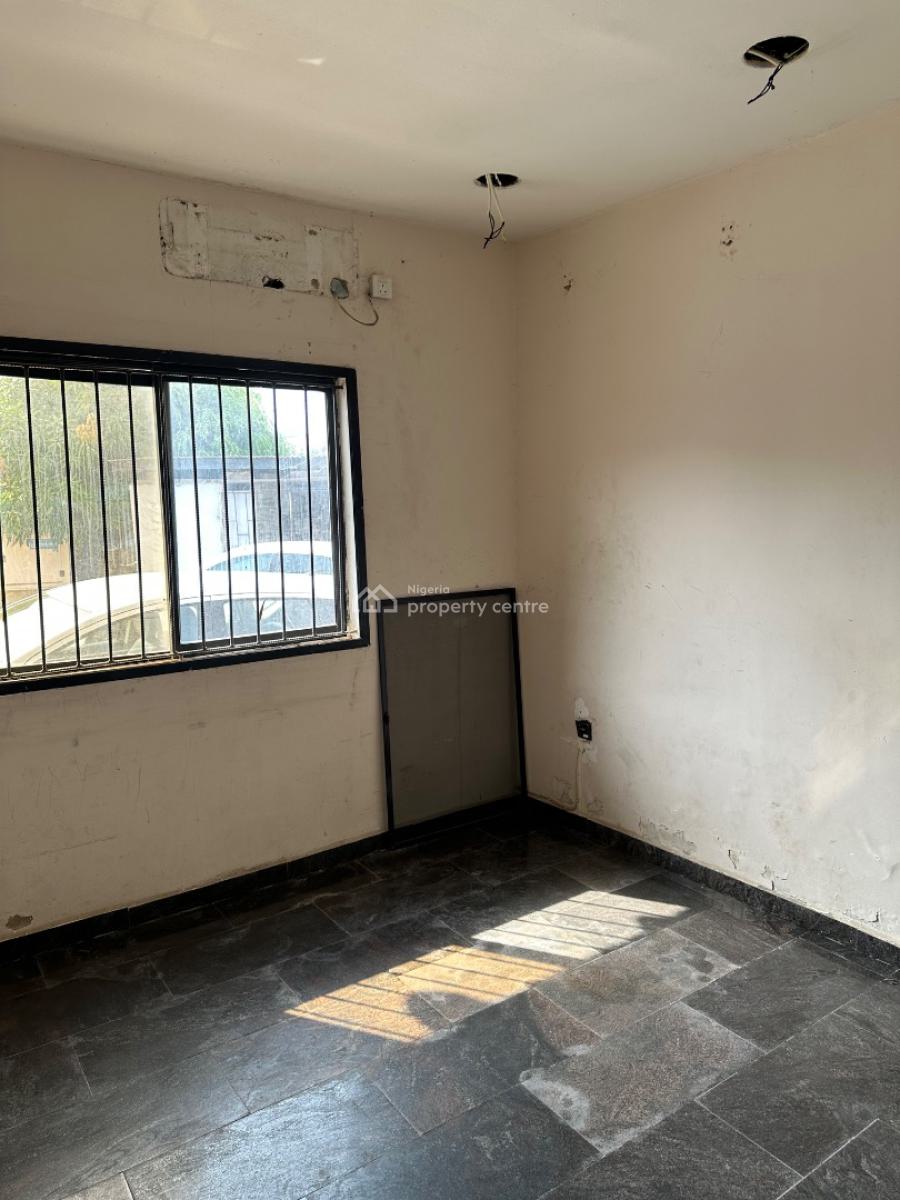2 Bedroom for Commercial Use, Lekki Phase 1, Lekki, Lagos, Flat / Apartment for Rent
