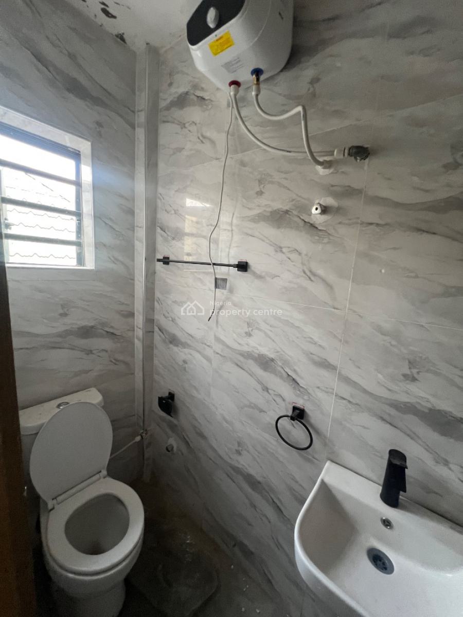 3 Bedrooms Yaba, Yaba, Lagos, Flat / Apartment for Sale