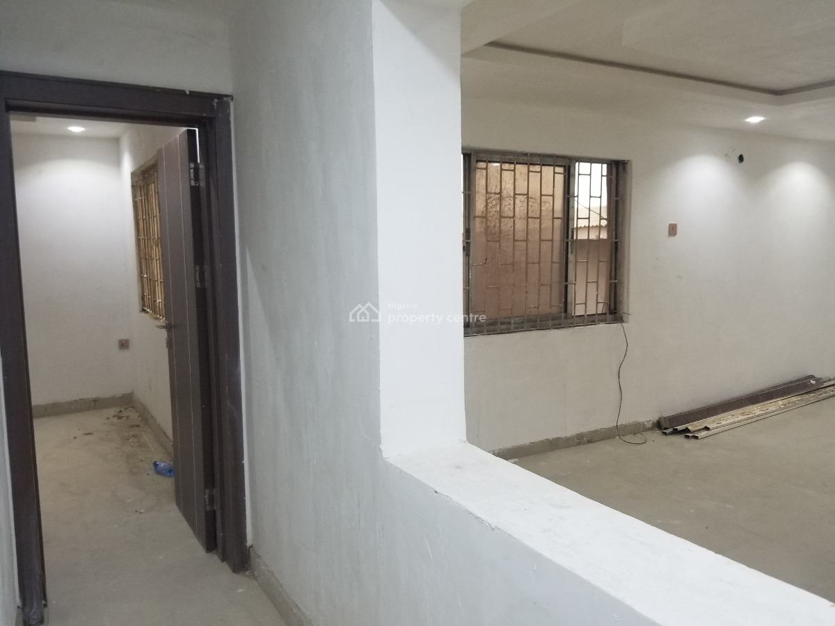 Fantastic 3 Bedroom Flat( All Room Ensuite) Plus P.o.p, Beside Shoprite, Ikeja City Mall, Ikeja, Lagos, Flat / Apartment for Rent