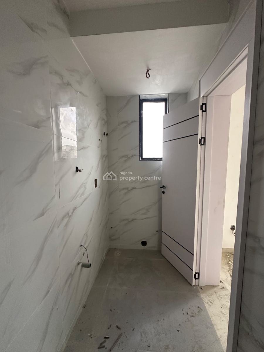 2 Bedroom Apartment, Ilasan, Lekki, Lagos, Flat / Apartment for Sale